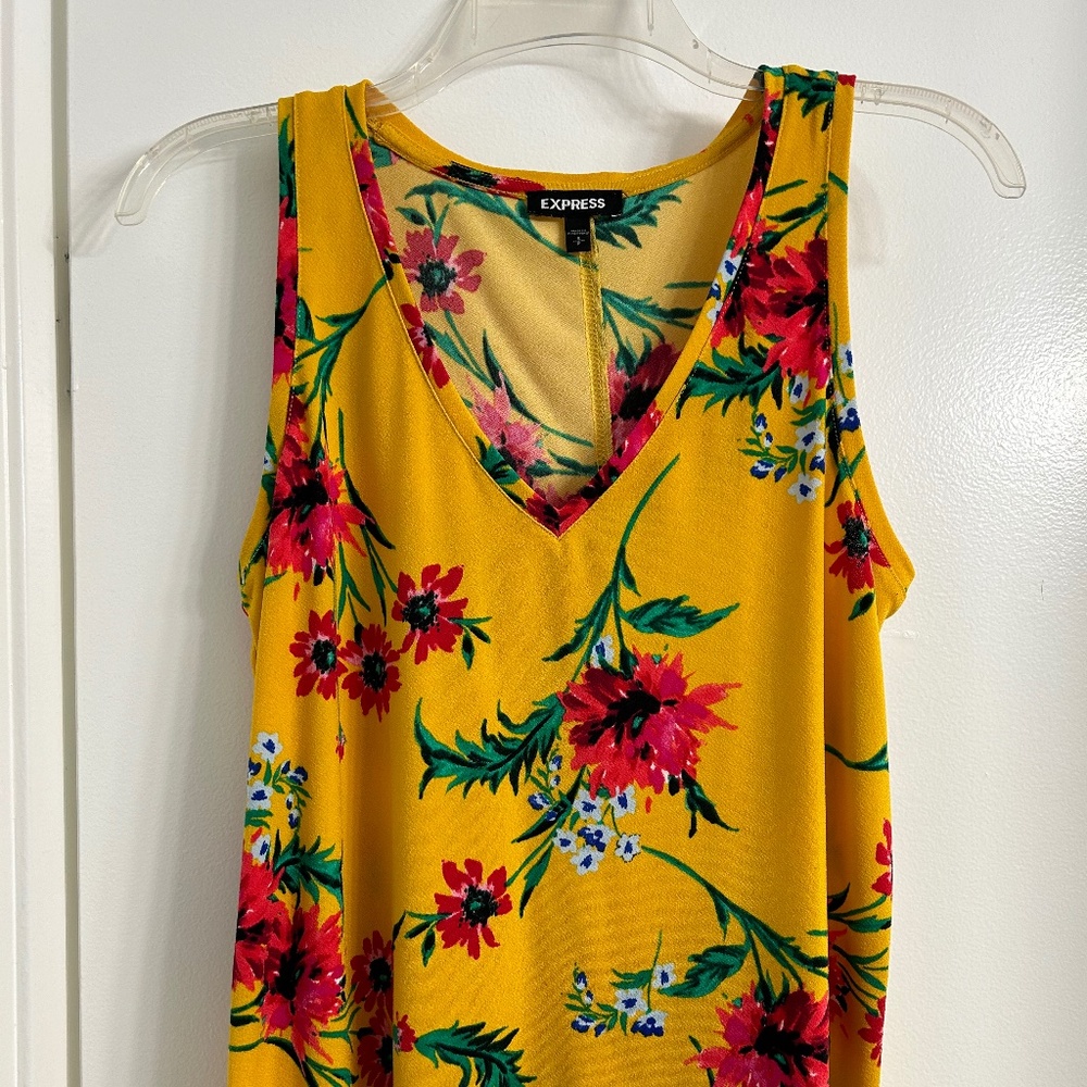 Express Hawaiian floral tank